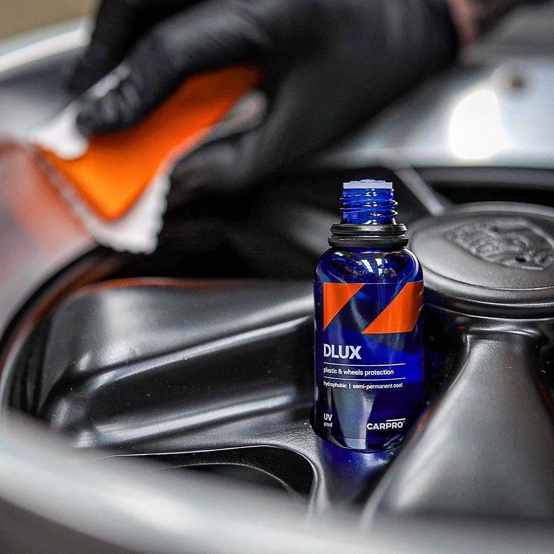 CARPRO DLUX before and after plastic trim revitalization and darkening