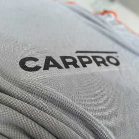 CARPRO DHydrate absorbing water in demo to show rapid pickup benefit