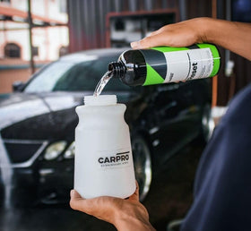 CARPRO Reset rich suds in wash bucket showing excellent lubrication for safe washing
