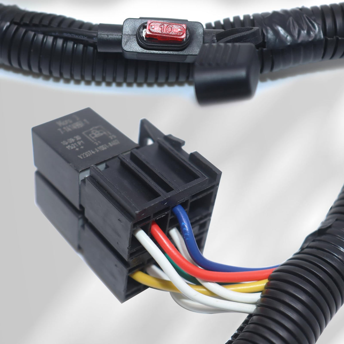 CARROFIX size and scale comparison showing compact harness for easy storage and install