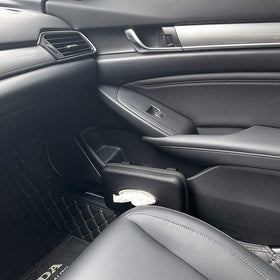 Cartisen in use on car visor showing reachable tissues for safe driving