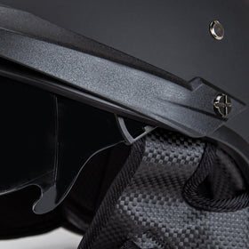 CARTMAN helmet quick-release buckle close-up showing fast removal benefit: easy on and off
