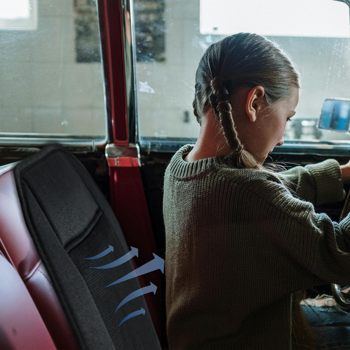 CARTMAN lifestyle image of driver relaxed using cushion for cooler rides