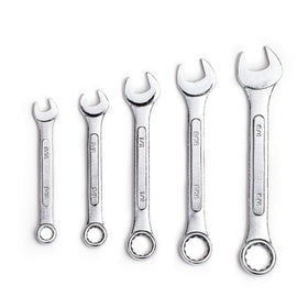 CARTMAN tools in use on car engine illustrating practical automotive repair benefits