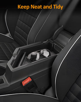 CDEFG lifestyle shot inside Jetta illustrating tidier driving cabin