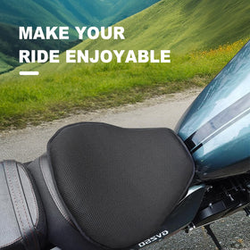 CERITORN lifestyle shot on long ride showing cooling and shock absorption