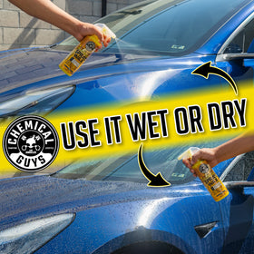 Microfiber towel buffing Chemical Guys Blazin' Banana for streak-free high gloss