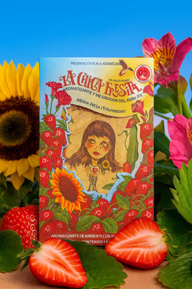 Chica Fresa texture and edge detail highlighting durable material and steady scent release