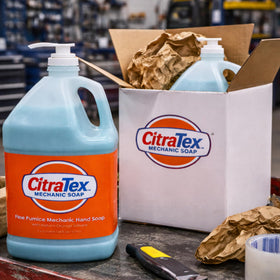 Citratex used by mechanic showing clean hands and refreshed citrus scent