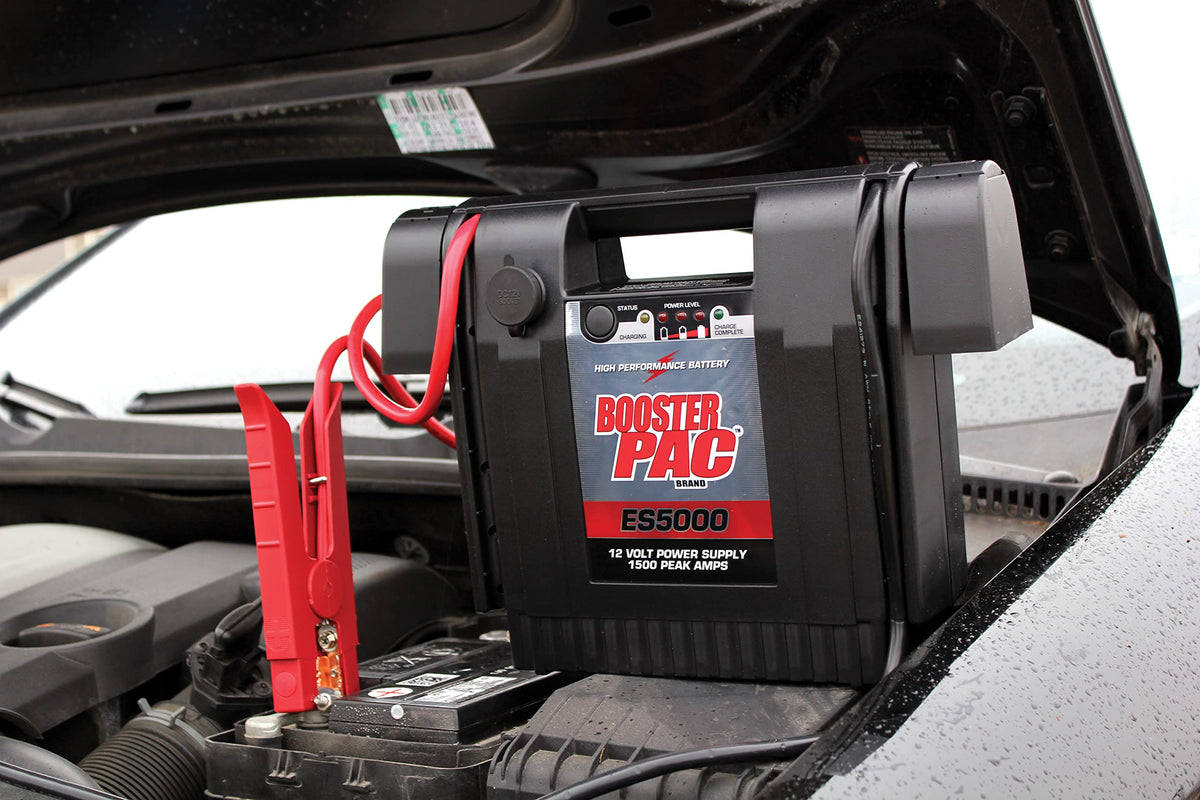 Clore Automotive ES5000 #4 gauge cables shown full length for extended reach benefit