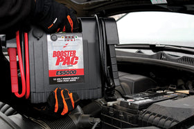 Clore Automotive ES5000 with ESA218 automatic charger connected for convenient recharging