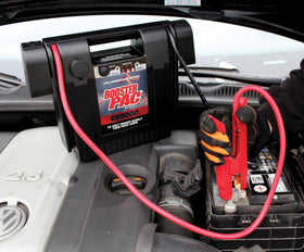 Clore Automotive ES5000 hot-jaw clamps close-up showing durable grip for secure connections