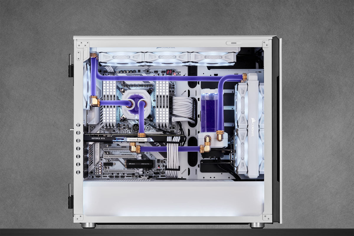 Corsair XL8 bottle close-up highlighting cap and quality finish for easy pouring