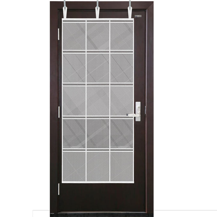 Cruise On front view showing full 15-pocket organizer and clear visibility benefits