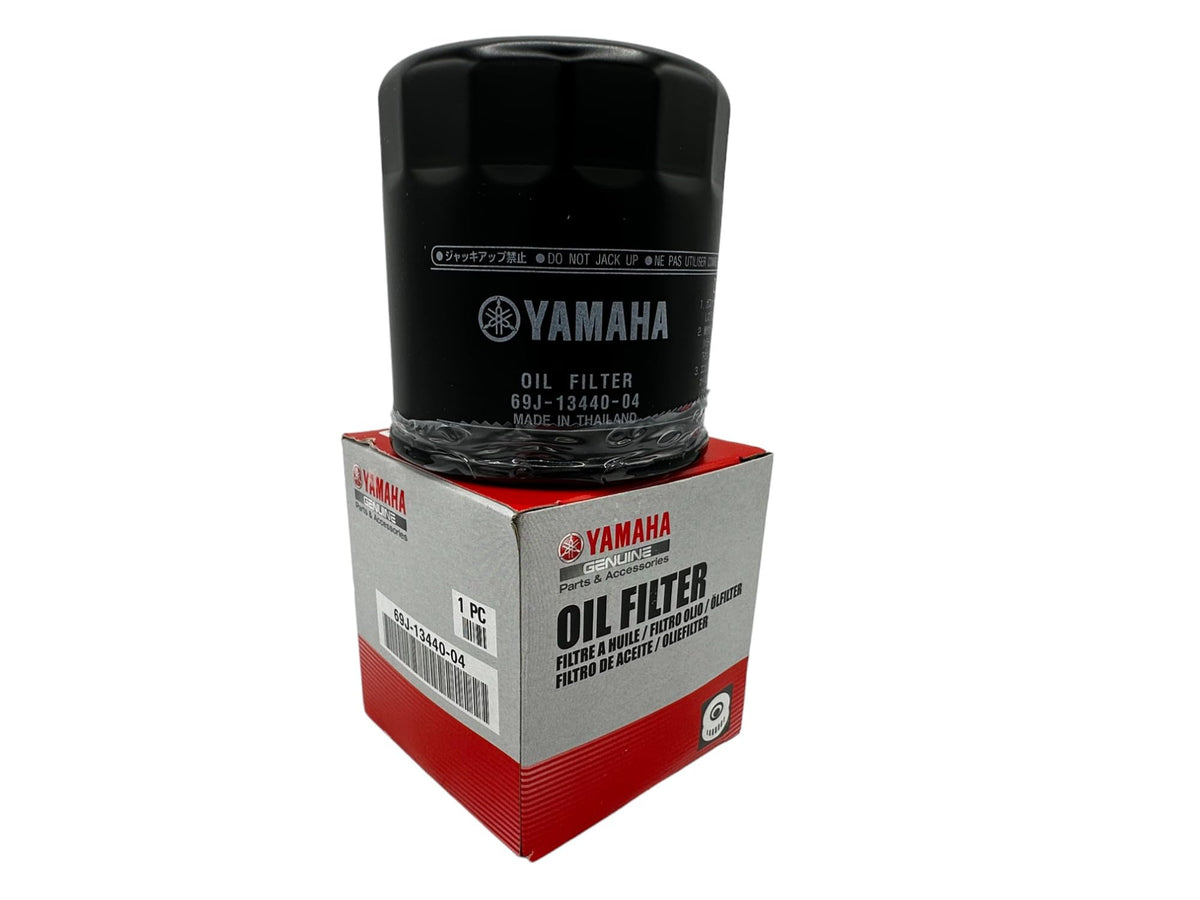 Cyclemax close-up of Yamaha genuine oil filter for reliable protection