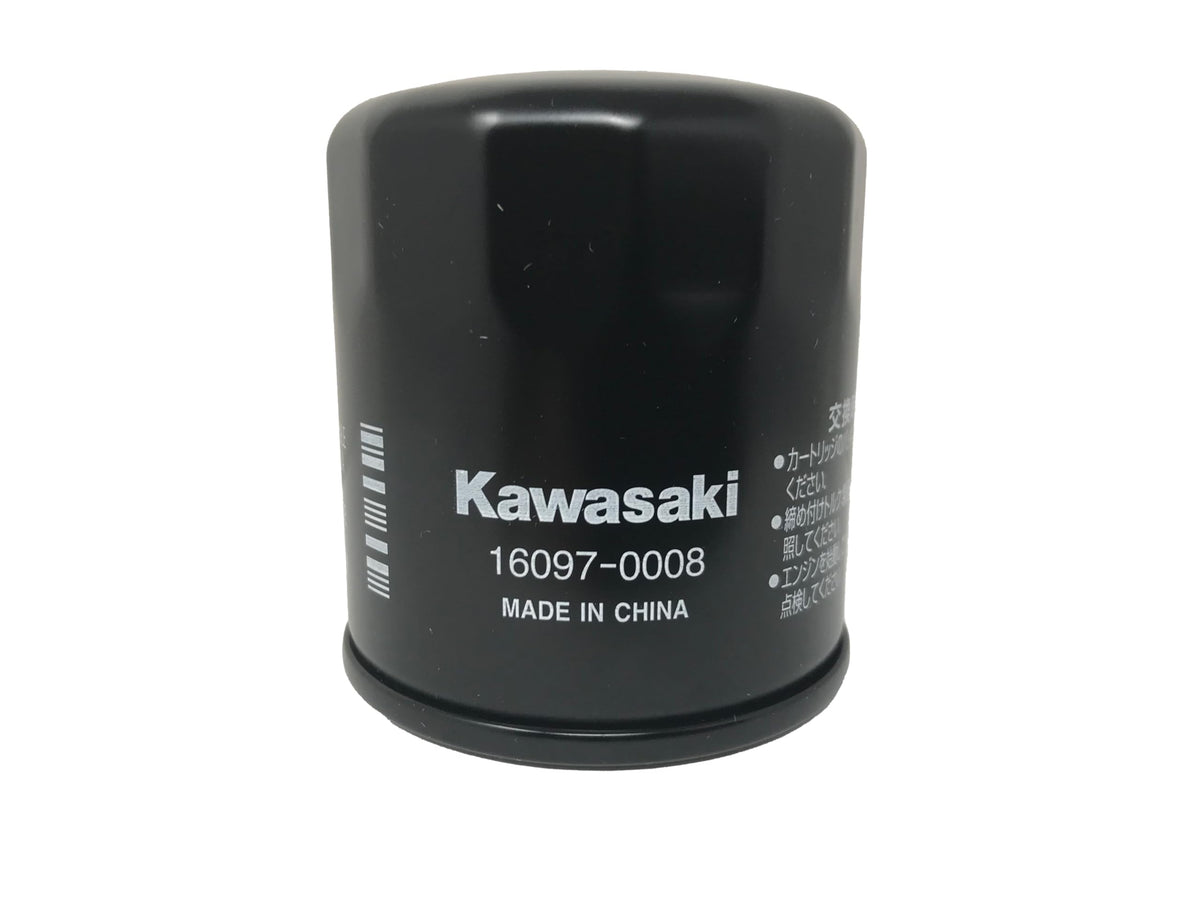 CYCLEMAX Kawasaki 16097-0008 oil filter close-up showing fit and filtration benefit