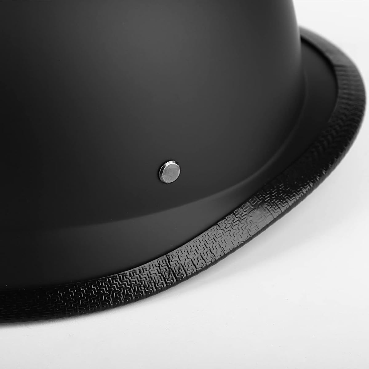 DJGLKREJG helmet strap and buckle closeup showing secure adjustable retention