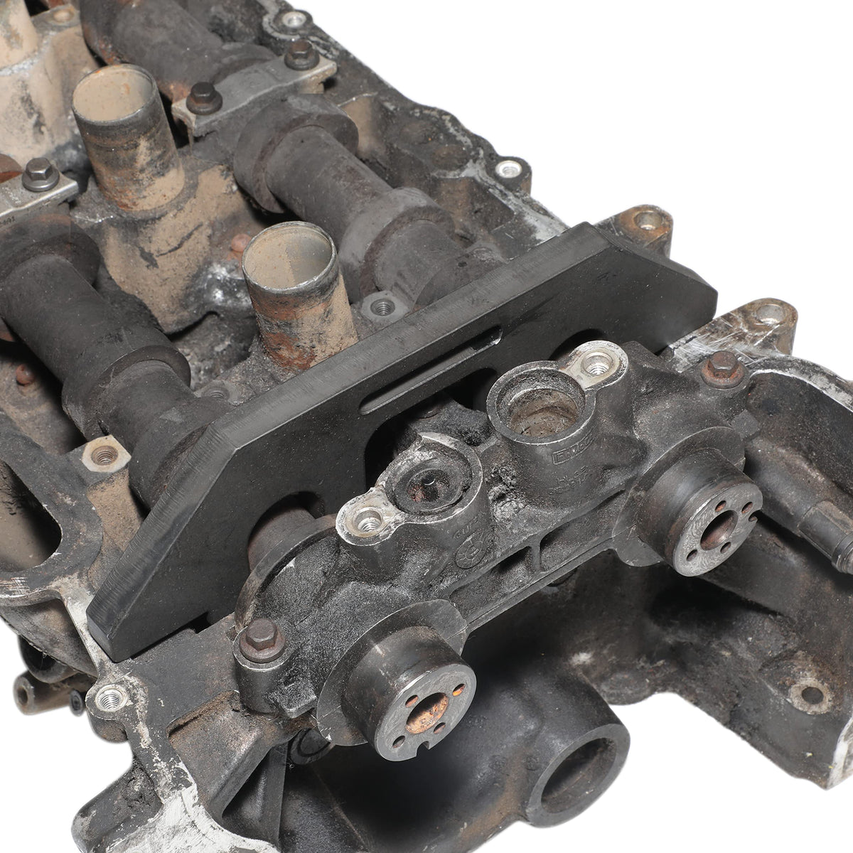 DPTOOL tool held on Ford F-150 engine demonstrating correct alignment use