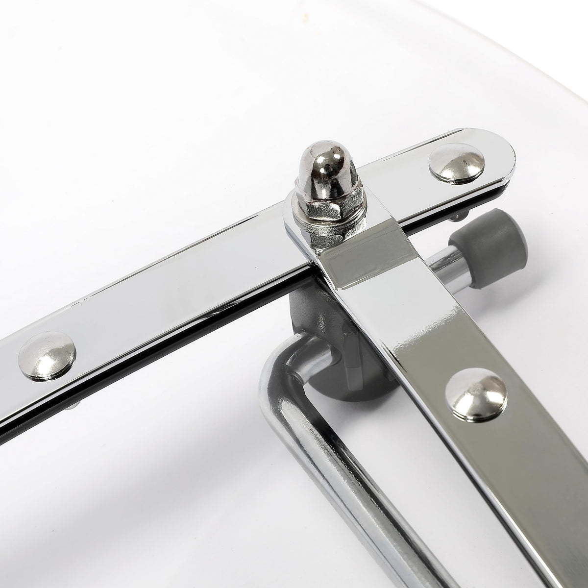 ECOTRIC transparent screen demonstrating unobstructed forward visibility benefit
