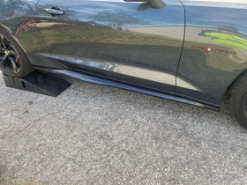 ECOTRIC passenger-side installed view showing sporty profile benefit
