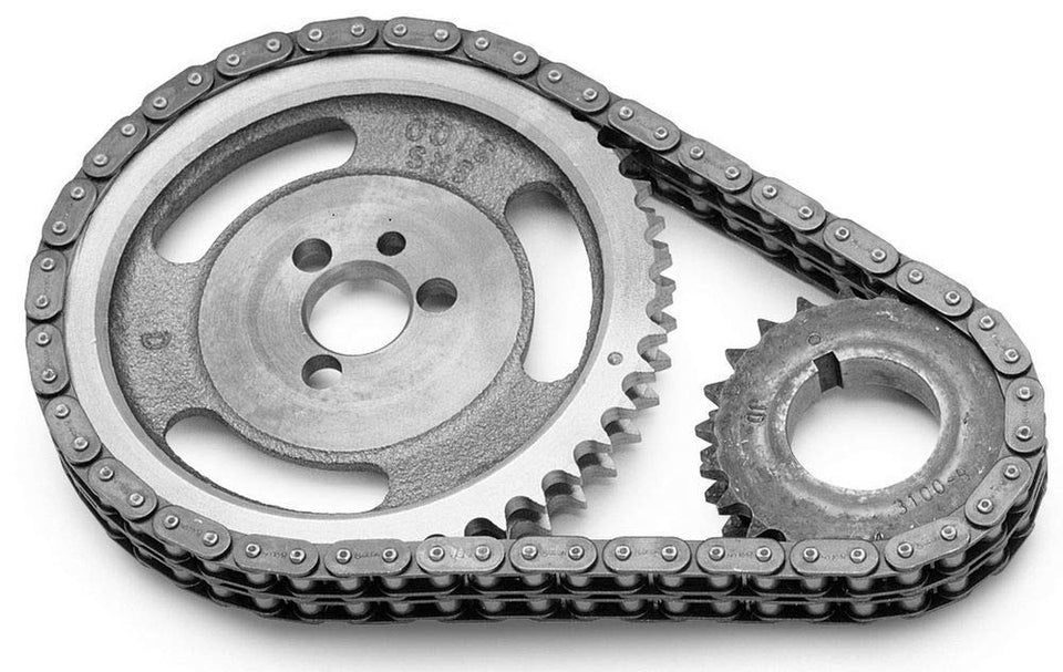 Edelbrock 7802 front view showing chain and gears for durable timing