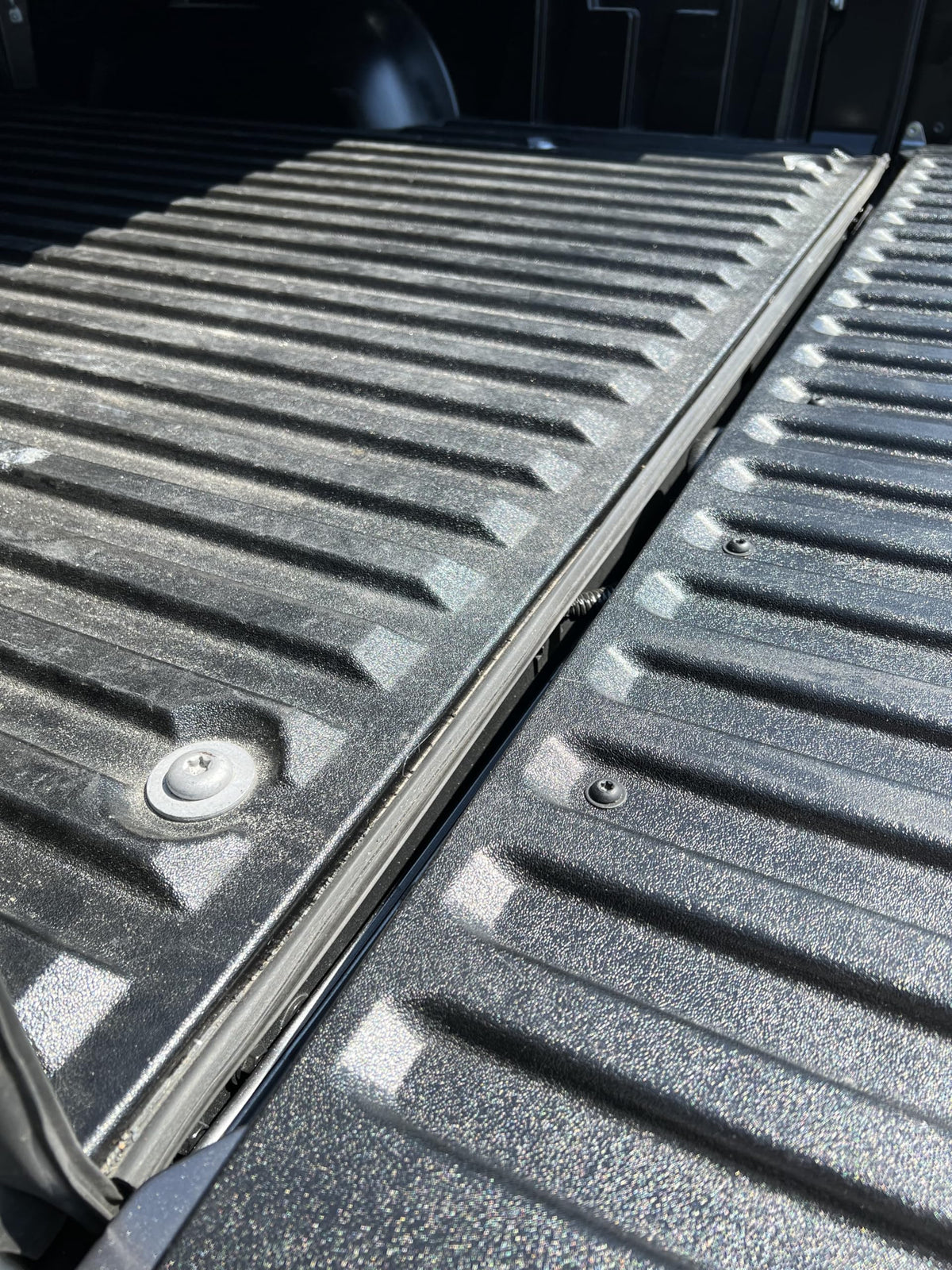 ESI seal corner fitment highlighting seamless join and reliable coverage