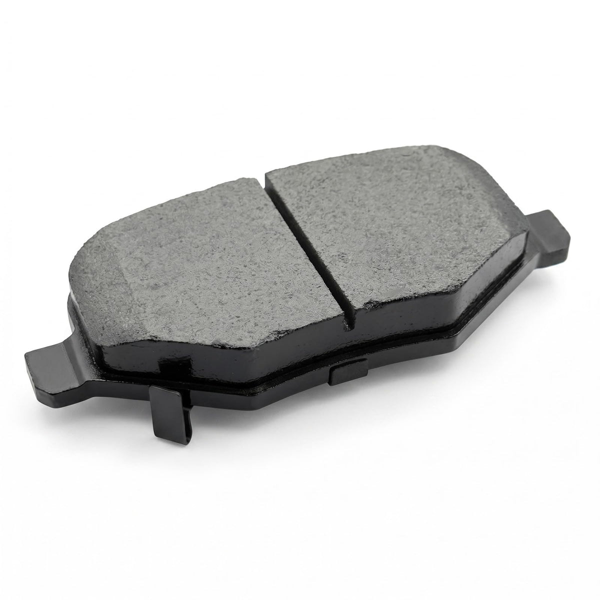 evkingauto front-facing brake pad profile highlighting direct-fit shape for reliable installation