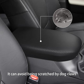 faccaibbg armrest cover in Cadillac XT5 interior showing refined style