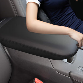 faccaibbg rear-seat installation angle showing easy fitting and access