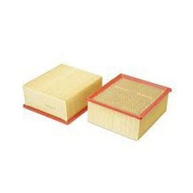 Fleetguard AF27684 close-up of pleated media demonstrating filtration surface area