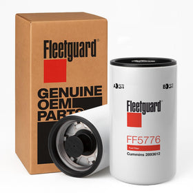 Fleetguard FF5776 front view showing label and spin-on canister, confirming OEM fit