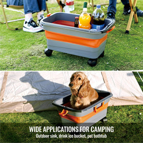 Flowmangol used to bathe a small dog, convenient and portable pet washing