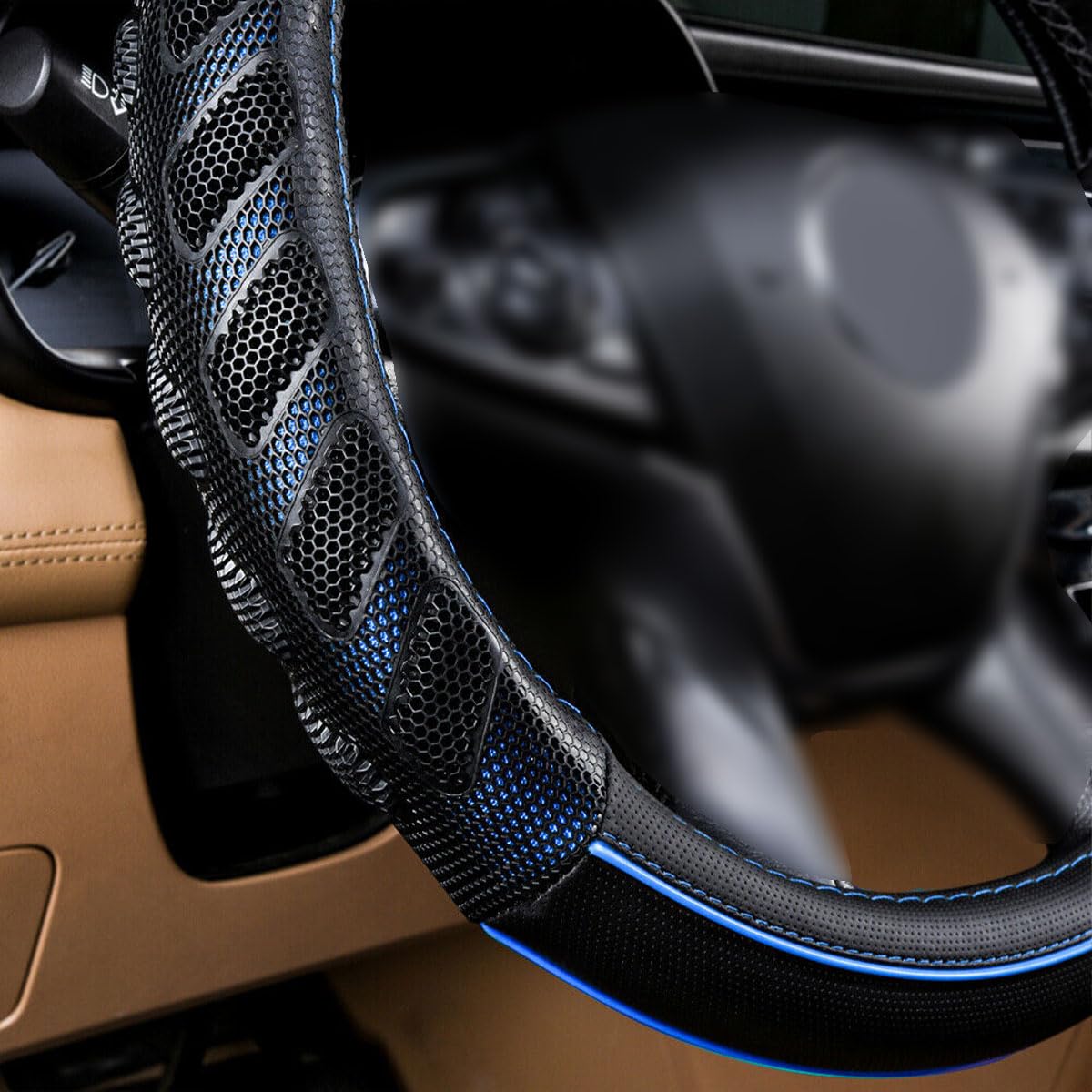 Flying Banner close-up honeycomb texture highlighting breathable massage comfort