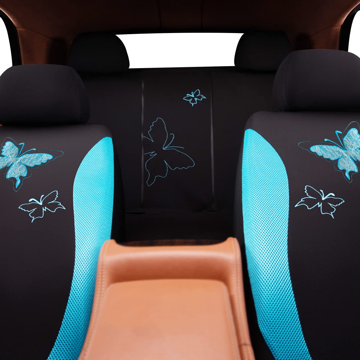 Flying Banner lifestyle shot in car interior showing feminine mint-blue refresh