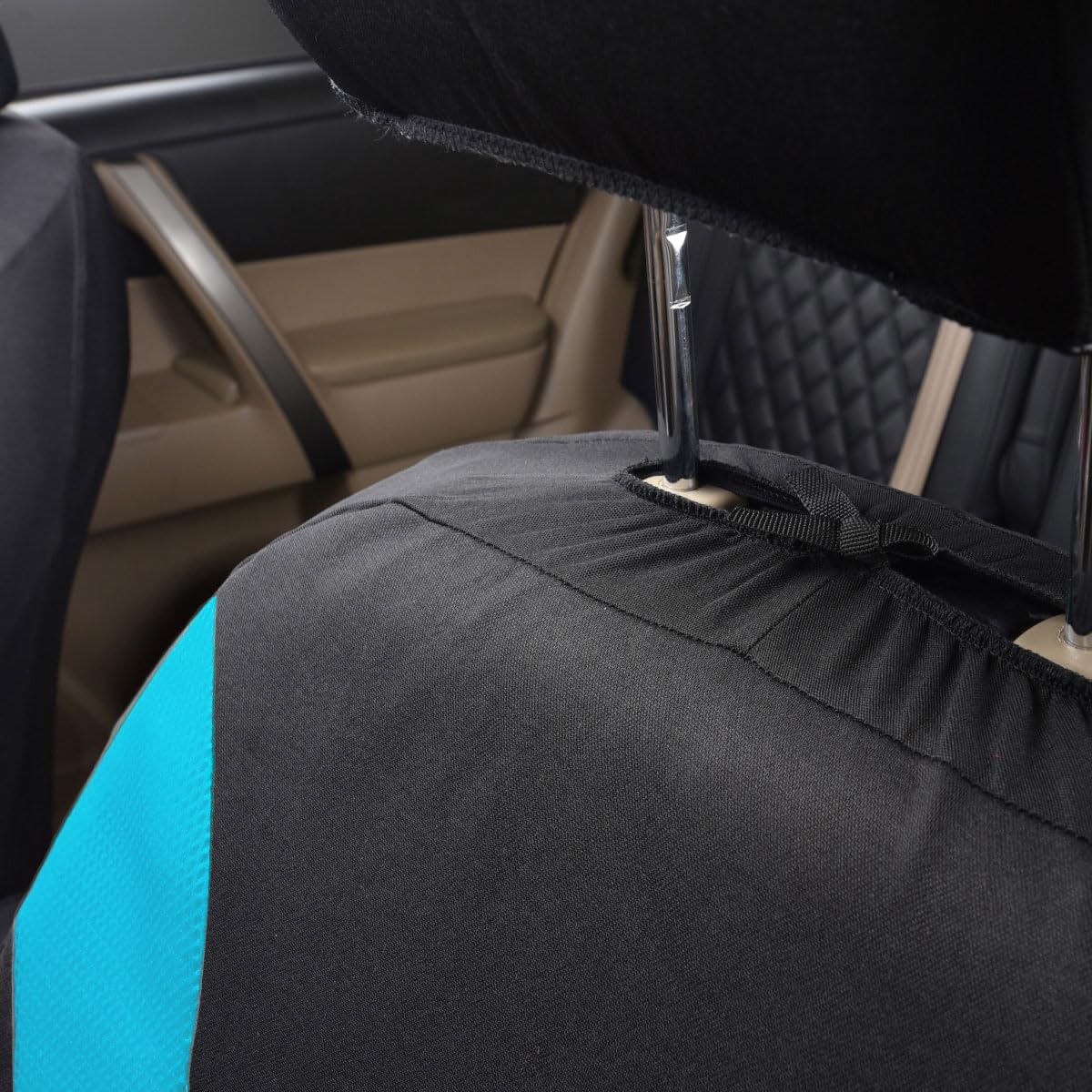 Flying Banner scale comparison seats shows full-set coverage for front and rear seats