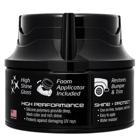Tire treated with Formula 1 after rain demonstrating water-resistant shine retention