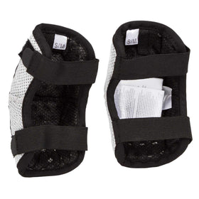 Fox Racing detailed strap and hook-loop closure for quick adjustability benefit