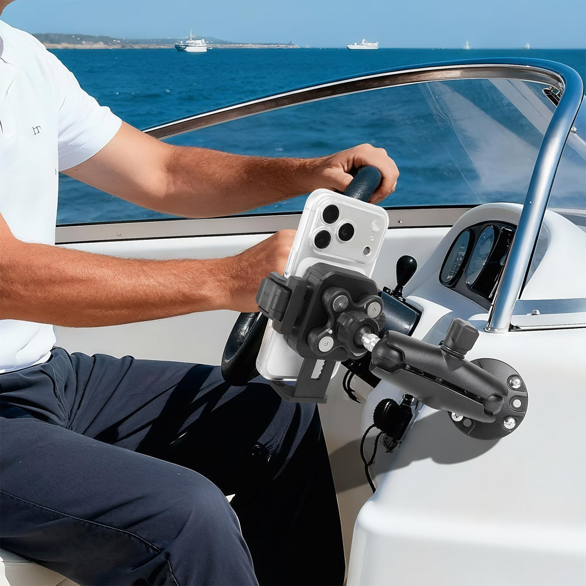 FPN adjustment knob detail enabling one-second lock and precise grip
