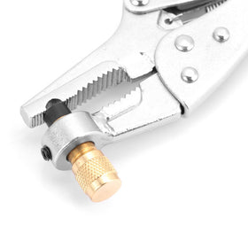 frymmx 1/4-inch connection port close-up for secure hose attachment and efficient recovery