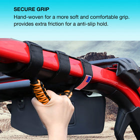 GAIZON handle held by hand to show size and comfortable grip for passengers