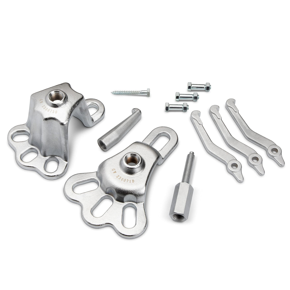 GEARWRENCH puller in use removing a bearing demonstrating practical extraction benefit