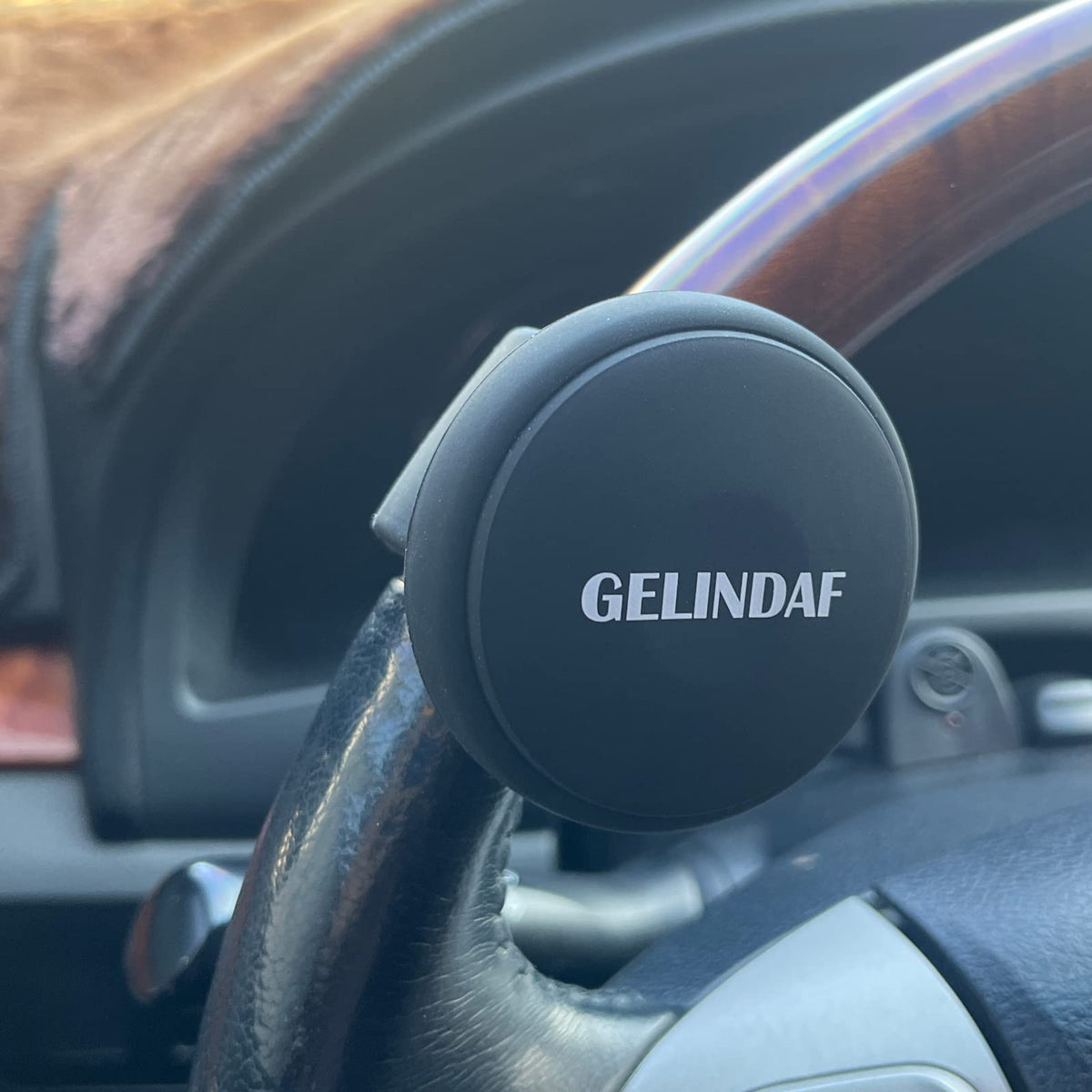 GELINDAF silicone texture close-up highlighting soft grip for non-slip handling