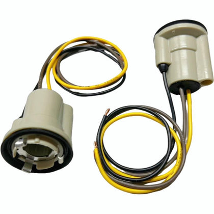 Generic 3-wire socket front view showing plug shape and benefits brand reliability