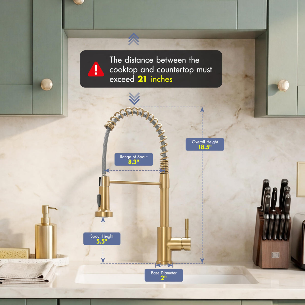 GIMILI pull-down hose extended demonstrating flexible reach and practical rinsing