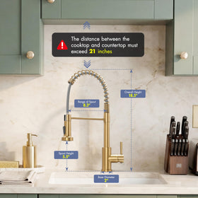 GIMILI pull-down hose extended demonstrating flexible reach and practical rinsing