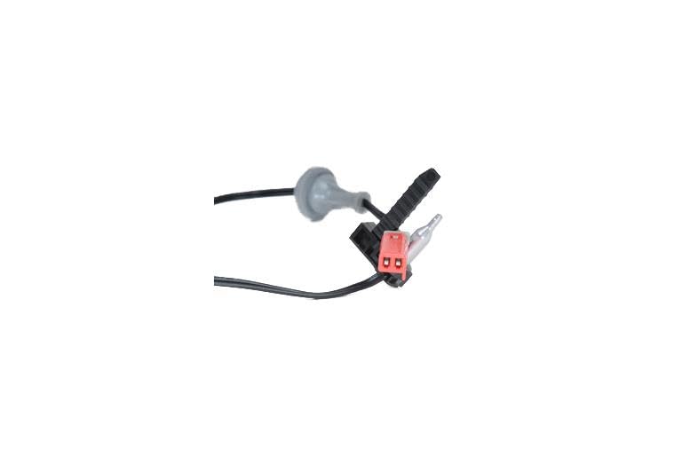 GM Genuine Parts close-up of sensor electrical connector for correct OE match