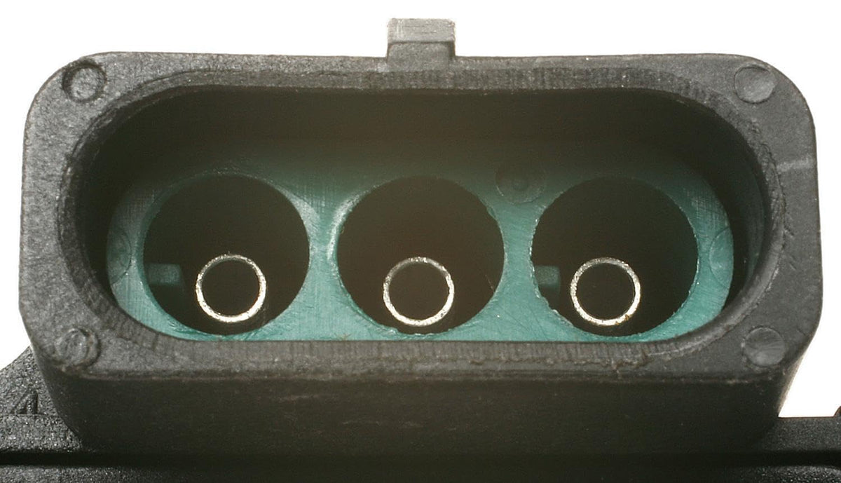GM GENUINE PARTS connector close-up showing secure electrical connection benefit
