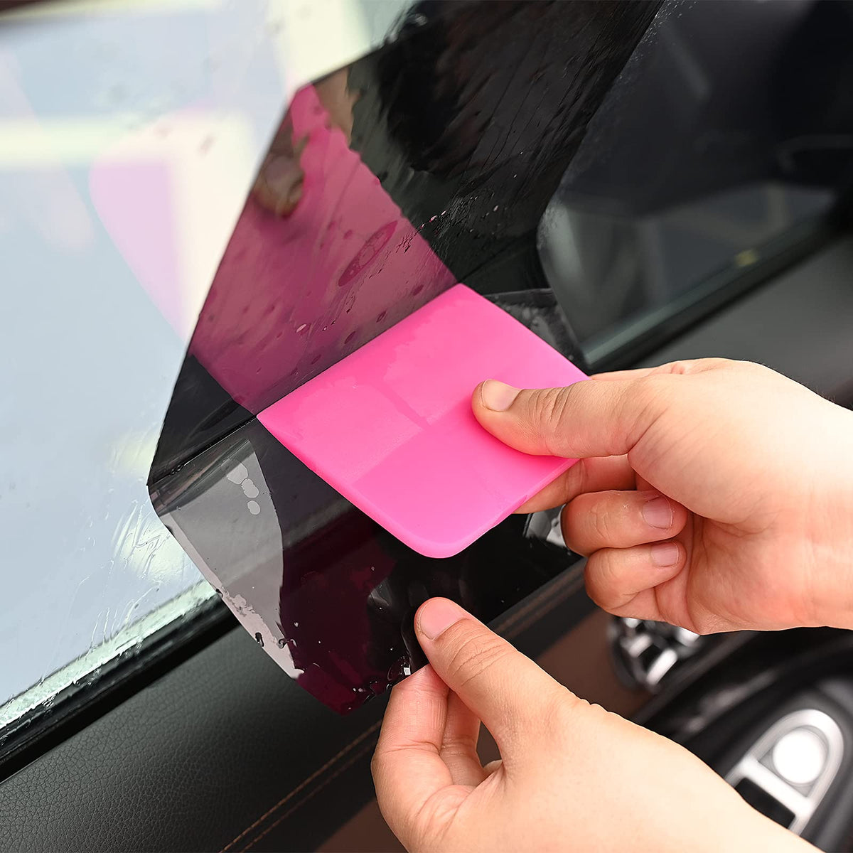 Gomake Mimi mini squeegee fitting tight trim and detail areas