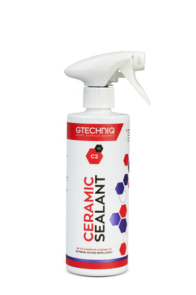 Gtechniq C2 bottle front label showing product and benefit of durable protection