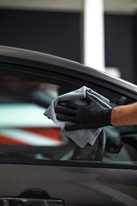 Gtechniq G5 treated windshield with water beading for improved visibility